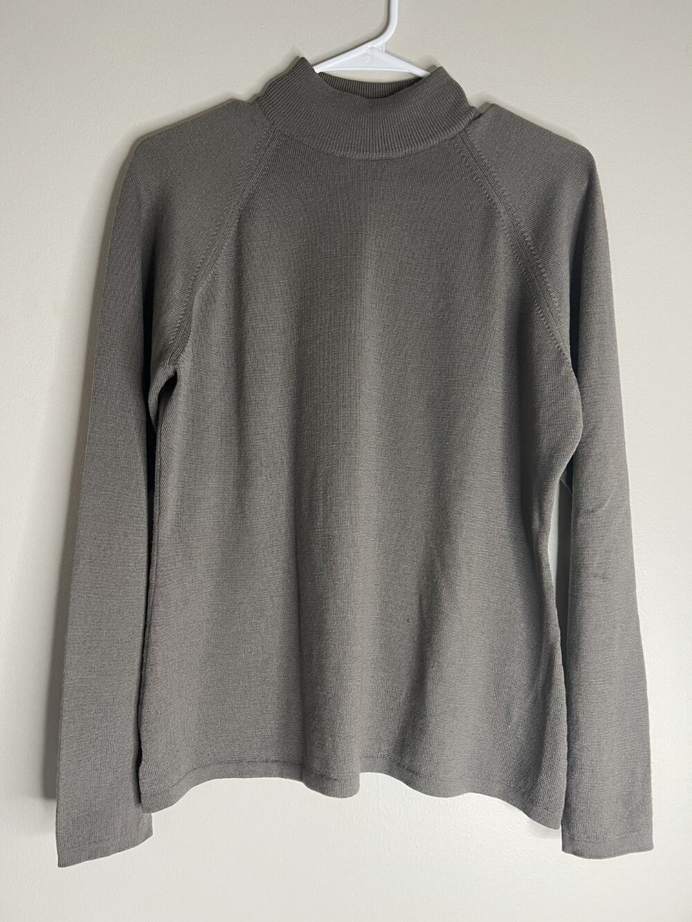 Henri Bendel Italy Extrafine Merino Wool Sweater Slate Gray Large